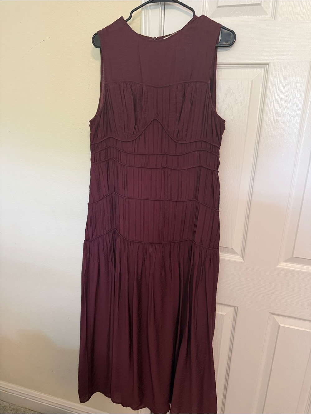 H&M Sleeveless Burgundy Maxi Dress with Pleated Panels
